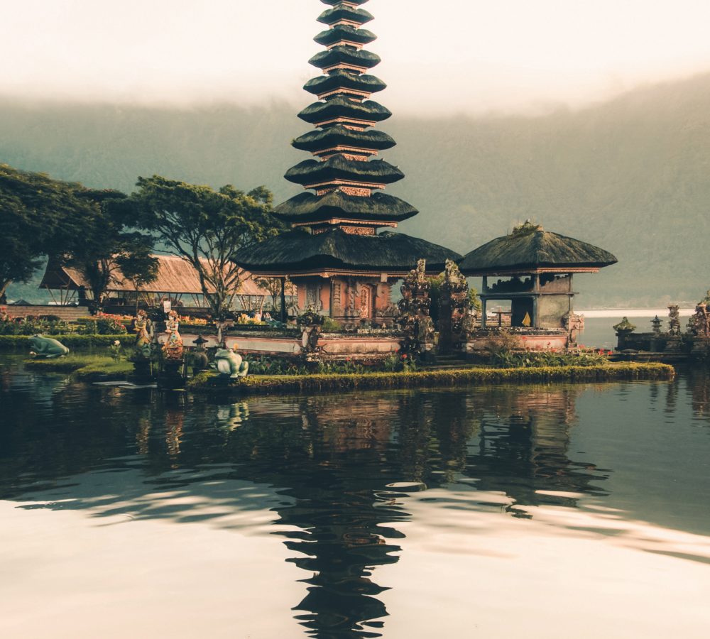 aron-visuals-1kdIG_258bU-unsplash